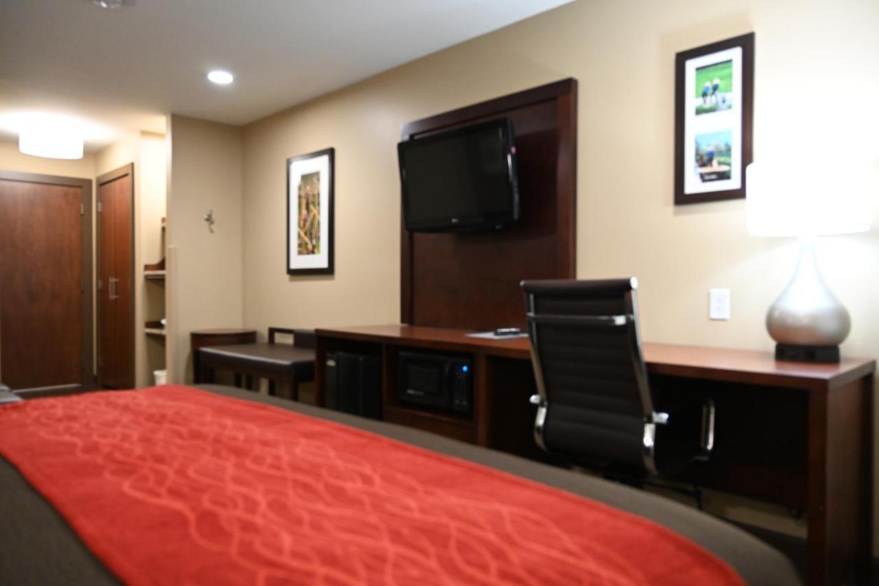 Giles Hotel Inn And Suites Pulaski Ngoại thất bức ảnh