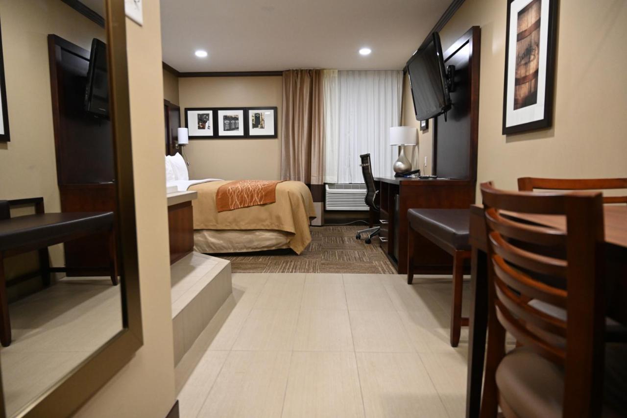 Giles Hotel Inn And Suites Pulaski Ngoại thất bức ảnh