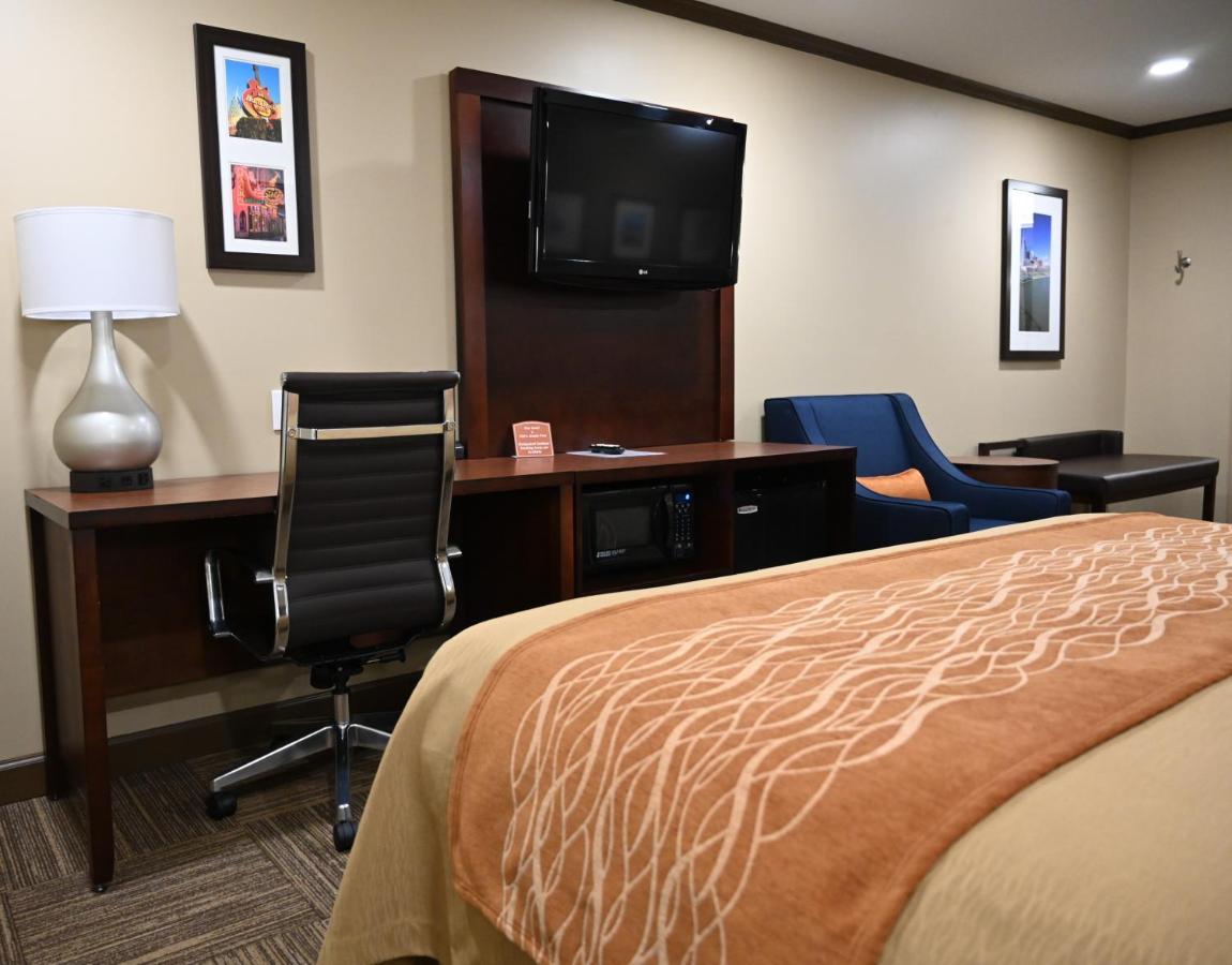Giles Hotel Inn And Suites Pulaski Ngoại thất bức ảnh