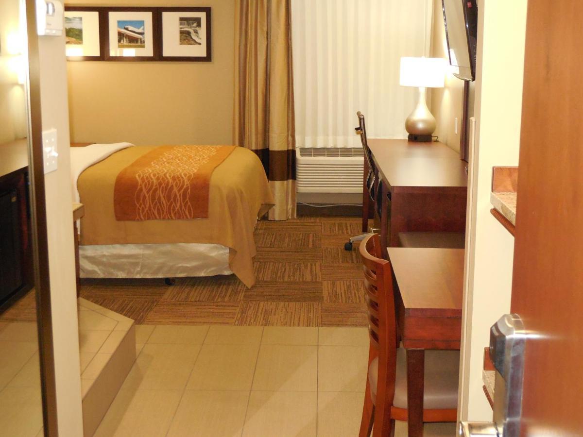 Giles Hotel Inn And Suites Pulaski Ngoại thất bức ảnh
